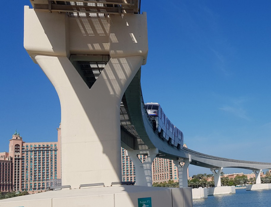 מונו רייל דובאי