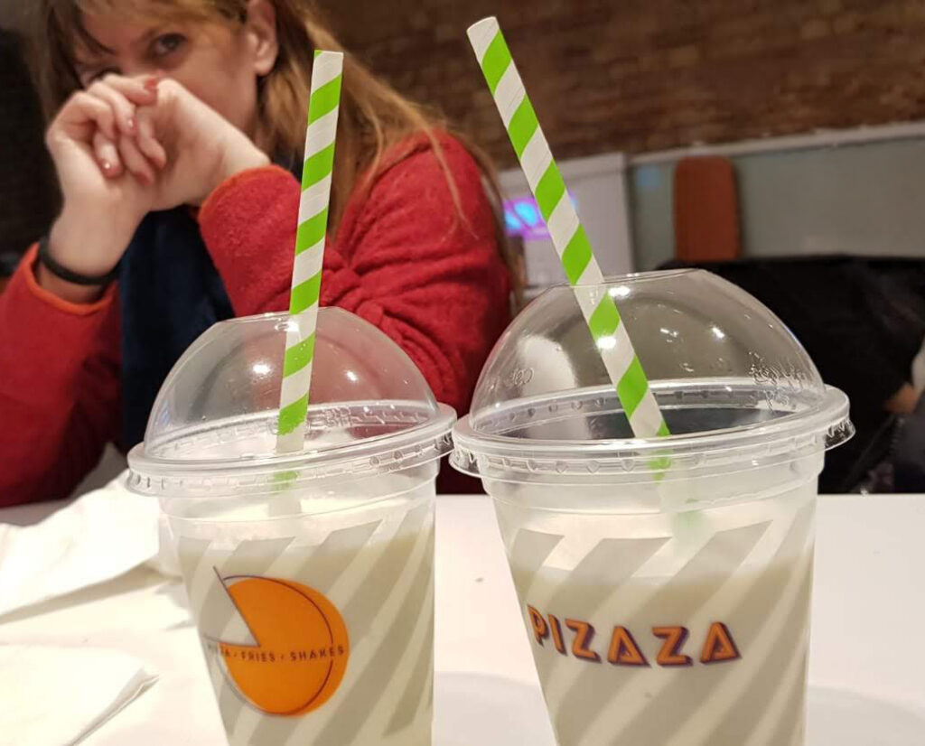 מסעדה כשרה בלונדון Pizaza