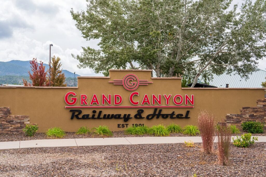 השלט של Grand Canyon Railway Hotel בוויליאמס, אריזונה